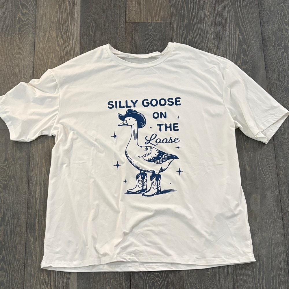 White Tee with Goose Graphic wt49